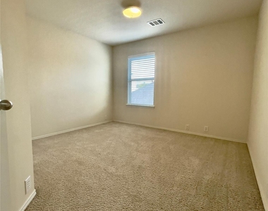 3514 Leaf Vines Drive - Photo Thumbnail 33