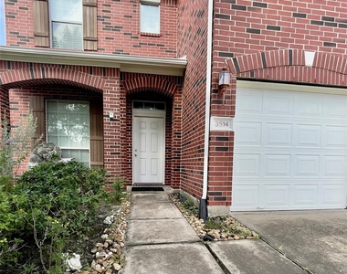 3514 Leaf Vines Drive - Photo Thumbnail 4