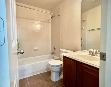 3514 Leaf Vines Drive - Photo Thumbnail 35