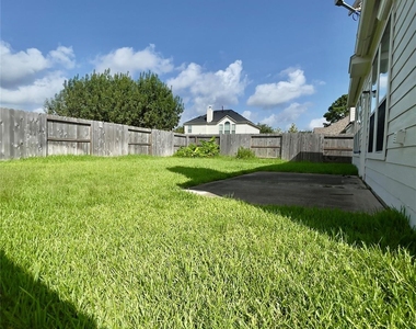3514 Leaf Vines Drive - Photo Thumbnail 38