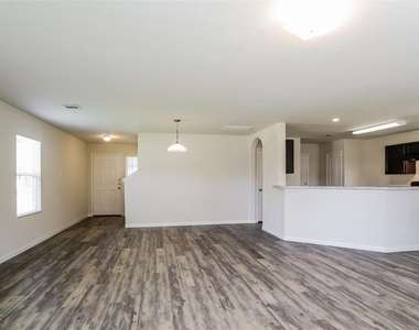 9910 Piave Drive - Photo Thumbnail 4