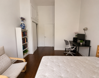 886 Franklin Avenue - Photo Thumbnail 3