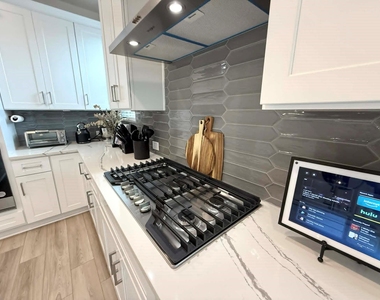 1301 Tan Gable Ln - Photo Thumbnail 10