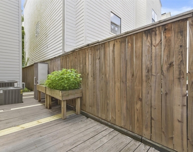 901 Roy Street - Photo Thumbnail 28
