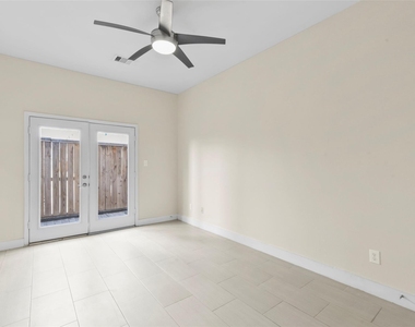 901 Roy Street - Photo Thumbnail 5