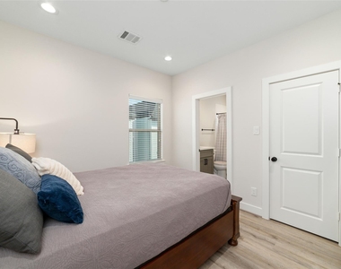 3705 Creekmont Green Lane - Photo Thumbnail 25