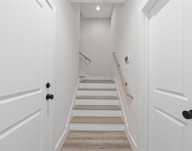 3705 Creekmont Green Lane - Photo Thumbnail 4