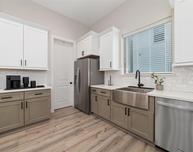 3705 Creekmont Green Lane - Photo Thumbnail 15