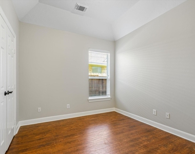 2635 Katie Harbor Drive - Photo Thumbnail 20