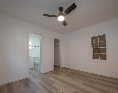 3320 Hays Street - Photo Thumbnail 9