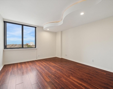3525 Sage Road - Photo Thumbnail 8