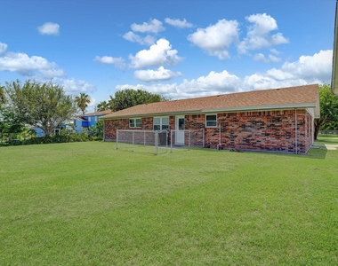 827 Pickney Avenue - Photo Thumbnail 42