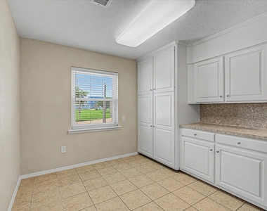 827 Pickney Avenue - Photo Thumbnail 16