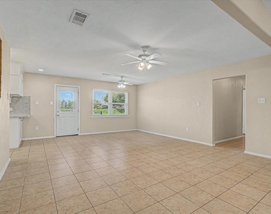 827 Pickney Avenue - Photo Thumbnail 8