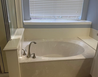 4727 Heritage Country Lane - Photo Thumbnail 8