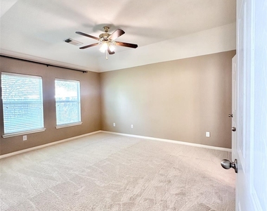 9419 Vander Rock Drive - Photo Thumbnail 9