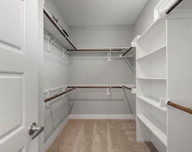 406 Yale Oaks Lane - Photo Thumbnail 13