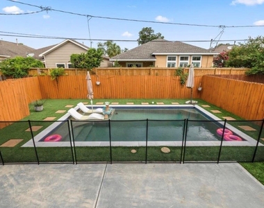 406 Yale Oaks Lane - Photo Thumbnail 19