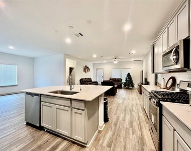 3563 Finn Landing Lane - Photo Thumbnail 12