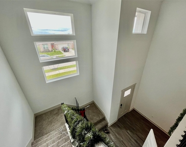 3563 Finn Landing Lane - Photo Thumbnail 16