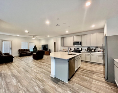 3563 Finn Landing Lane - Photo Thumbnail 8