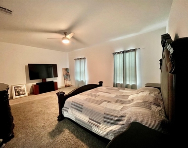 3563 Finn Landing Lane - Photo Thumbnail 4