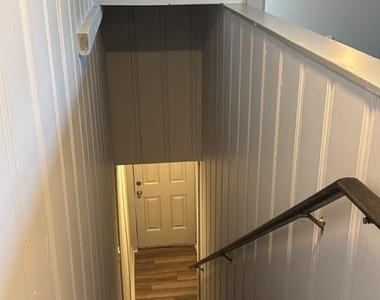 10209 Wiggins Street - Photo Thumbnail 4