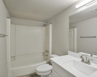 12955 Woodforest Boulevard - Photo Thumbnail 18