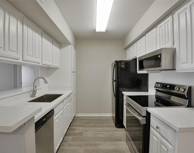 12955 Woodforest Boulevard - Photo Thumbnail 12