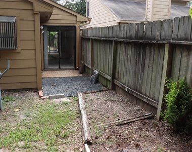 7718 High Village Drive - Photo Thumbnail 23