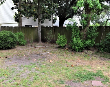 7718 High Village Drive - Photo Thumbnail 22