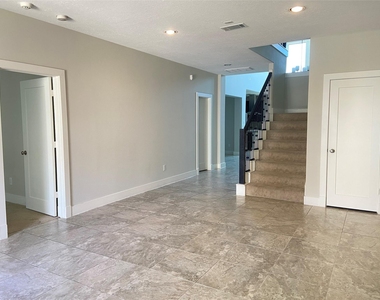 13409 Preston Cliff Court - Photo Thumbnail 3