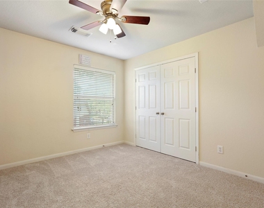 31 Ginger Springs Place - Photo Thumbnail 11