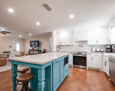 11620 Fostoria Road - Photo Thumbnail 24