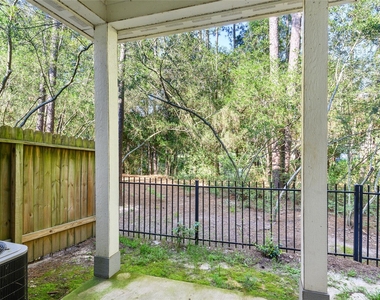 124 Artesian Way - Photo Thumbnail 19