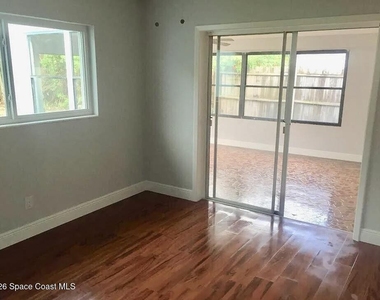 204 Cassia Boulevard - Photo Thumbnail 8