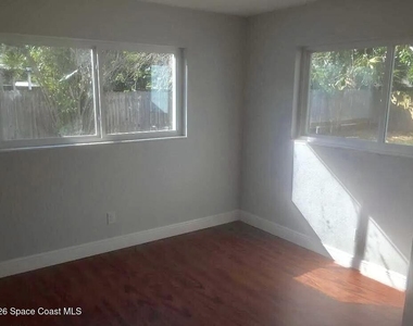 204 Cassia Boulevard - Photo Thumbnail 4