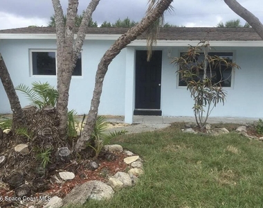 204 Cassia Boulevard - Photo Thumbnail 6