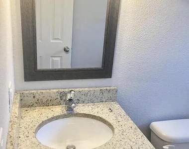 204 Cassia Boulevard - Photo Thumbnail 3