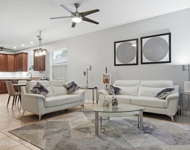 2039 Tullagee Avenue - Photo Thumbnail 3
