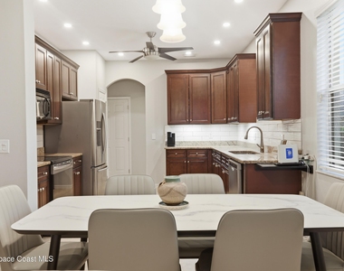 2039 Tullagee Avenue - Photo Thumbnail 13