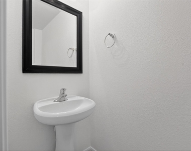 1618 Grable Cove Lane - Photo Thumbnail 14