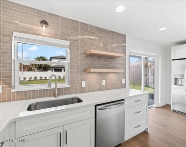 120 1st Avenue - Photo Thumbnail 12