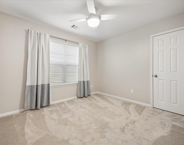 5106 Pinemont Place - Photo Thumbnail 12