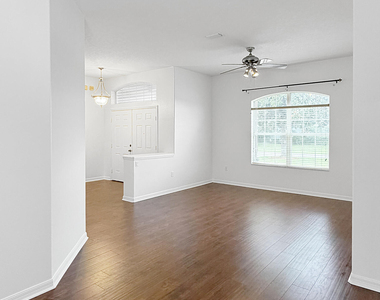 467 Sauders Road Se - Photo Thumbnail 6