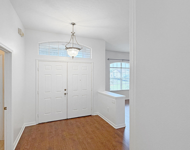467 Sauders Road Se - Photo Thumbnail 5