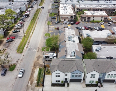 2903 Sherwood Green Lane - Photo Thumbnail 4