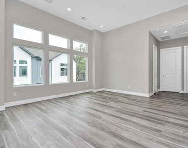 2903 Sherwood Green Lane - Photo Thumbnail 21