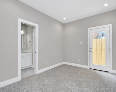 2903 Sherwood Green Lane - Photo Thumbnail 14