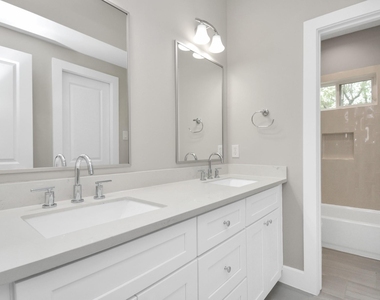 2903 Sherwood Green Lane - Photo Thumbnail 12